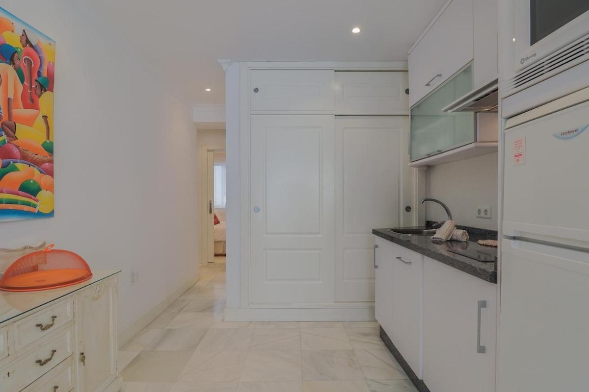 C1 - Seaside Malagueta Central Apartment Малага Екстер'єр фото